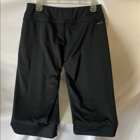 A: Nike Dry-Fit Black Active wear Wide Capris Leg Womens M - Picture 3 of 8